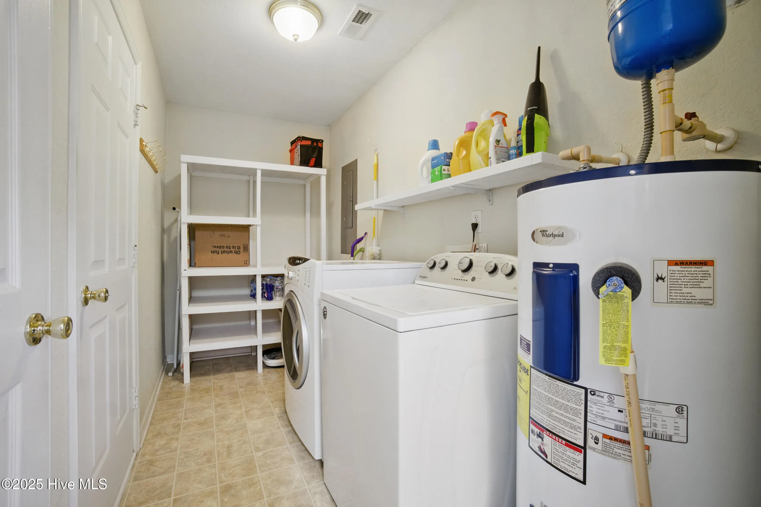 Camden, North Carolina 27921, United States, 3 Bedrooms Bedrooms, ,2 BathroomsBathrooms,Residential,Pending,143060