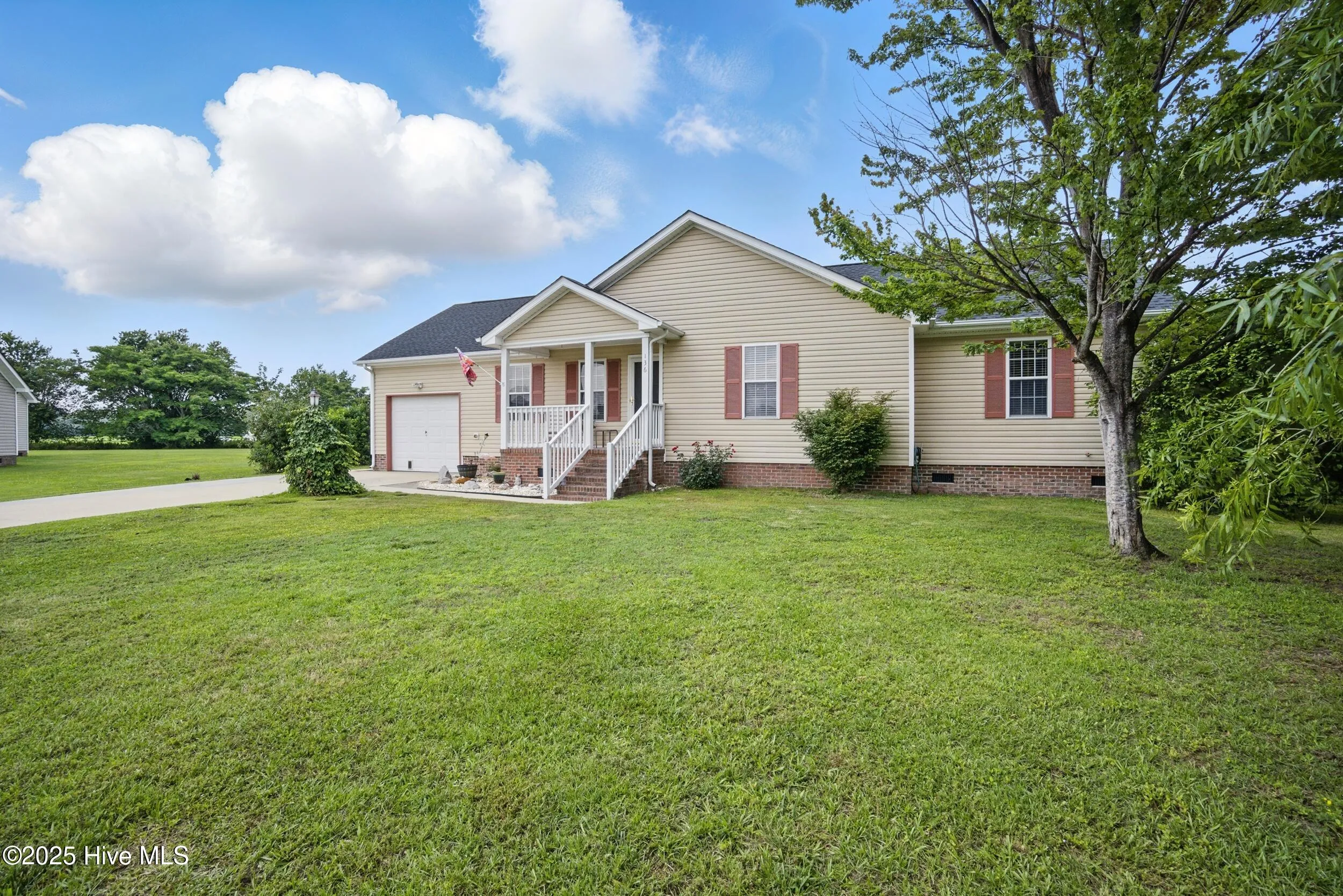 Camden, North Carolina 27921, United States, 3 Bedrooms Bedrooms, ,2 BathroomsBathrooms,Residential,Pending,143060