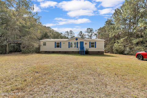 A home in Sneads Ferry