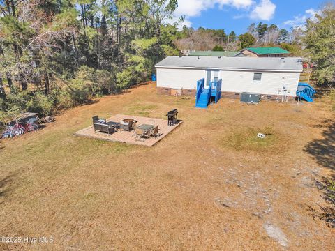 A home in Sneads Ferry