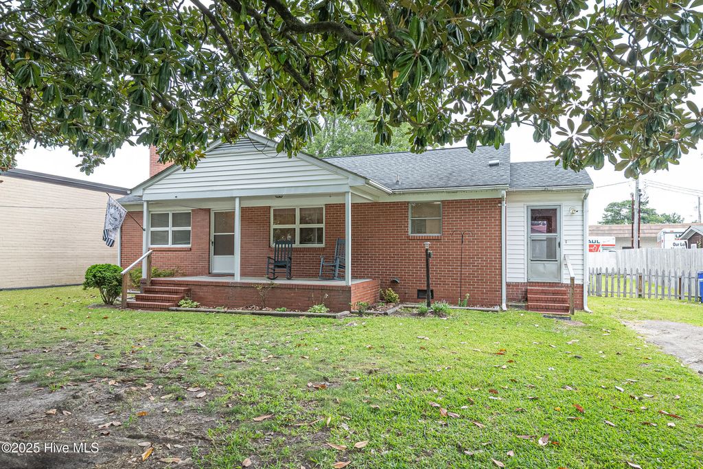 Photo of 2815 Edwards Street, Greenville, NC 27858 (MLS # 100526498)