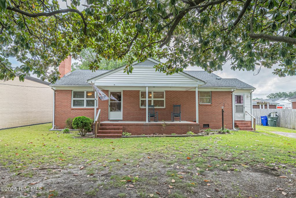 Photo of 2815 Edwards Street, Greenville, NC 27858 (MLS # 100526498)