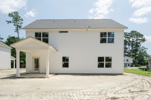 Tiny photo for 105 N Lloyd Street Street, Burgaw, NC 28425 (MLS # 100511694)