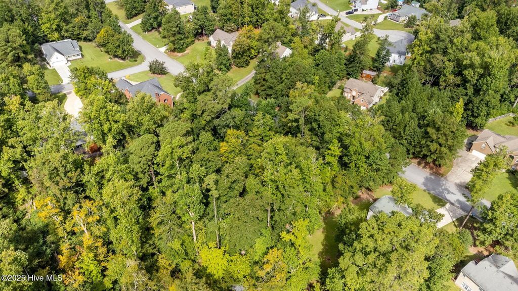 Photo of 202 Neuse Harbour Boulevard, New Bern, NC 28560 (MLS # 100543000)