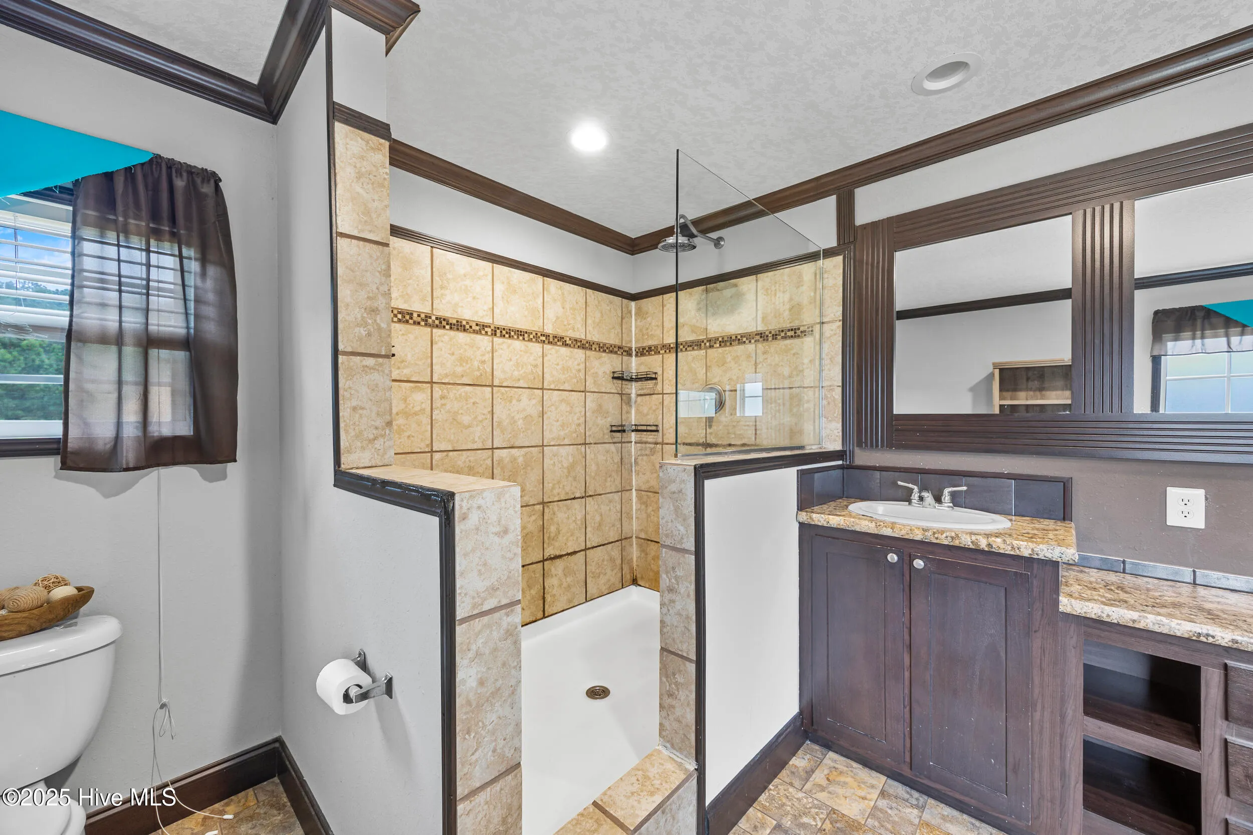 Elizabethtown, North Carolina 28337, United States, 3 Bedrooms Bedrooms, ,2 BathroomsBathrooms,Residential,Active,208040