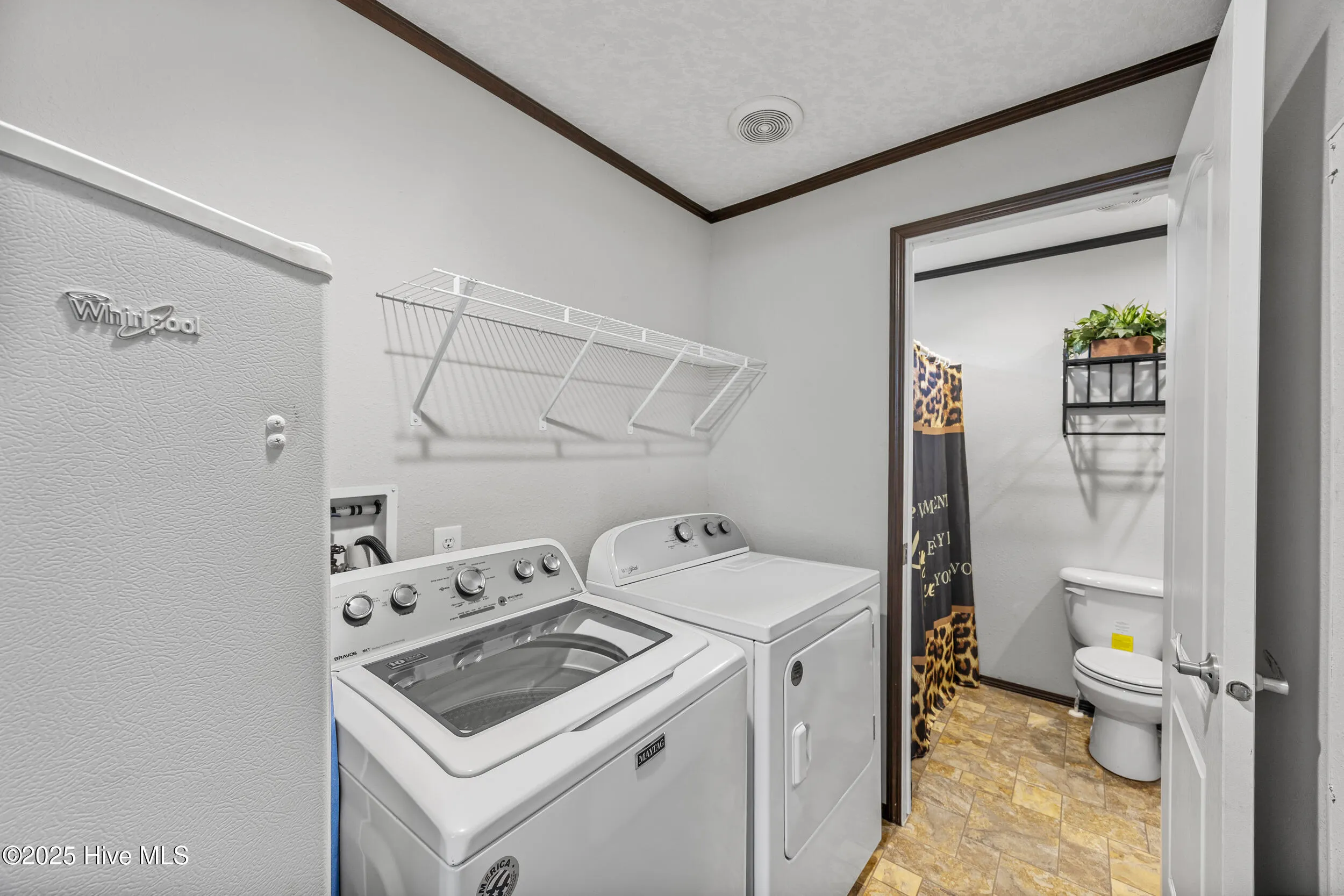 Elizabethtown, North Carolina 28337, United States, 3 Bedrooms Bedrooms, ,2 BathroomsBathrooms,Residential,Active,208040