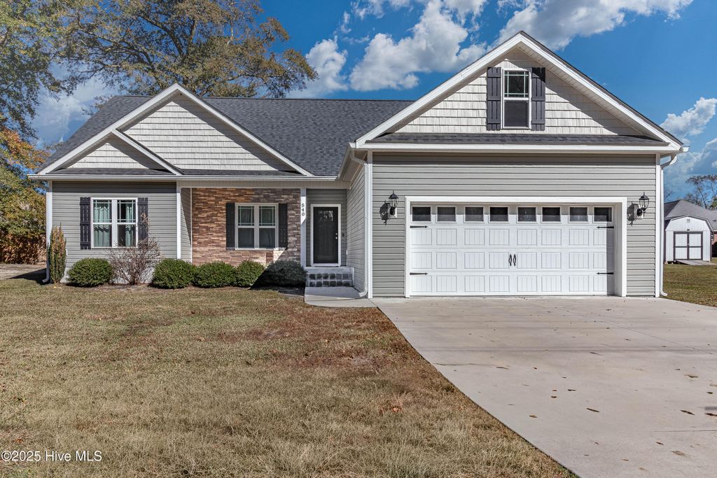 Photo of 540 S Beston Road, La Grange, NC 28551 (MLS # 100542572)
