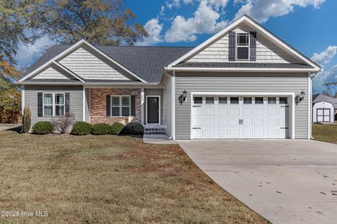 Photo of 540 S Beston Road, La Grange, NC 28551 (MLS # 100542572)
