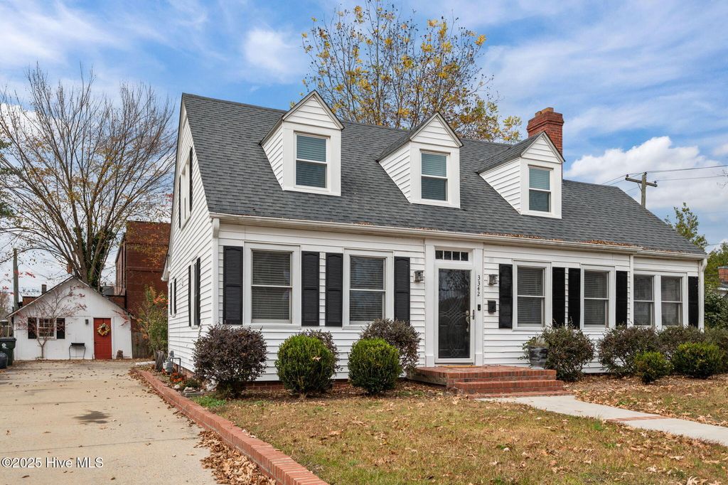 Photo of 3342 N Contentnea Street, Farmville, NC 27828 (MLS # 100542322)