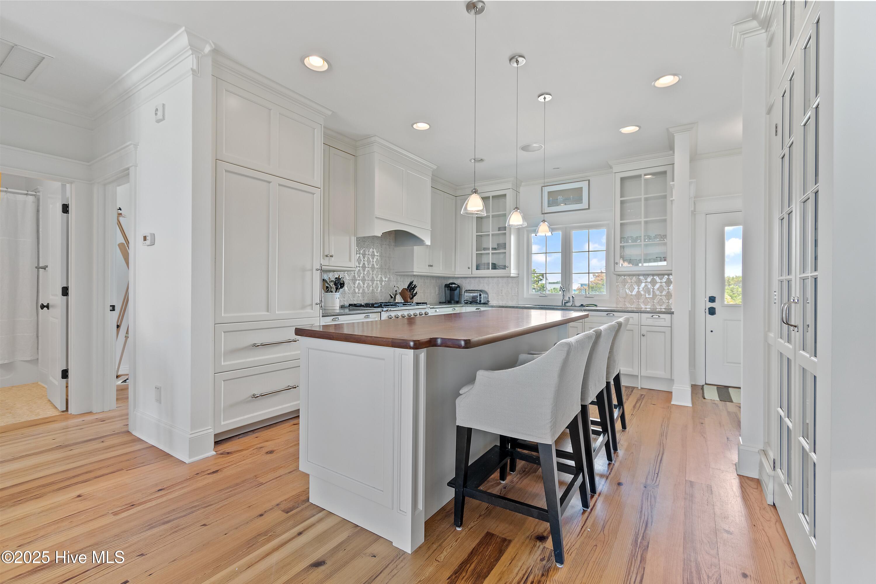 1149 Ocean Boulevard W