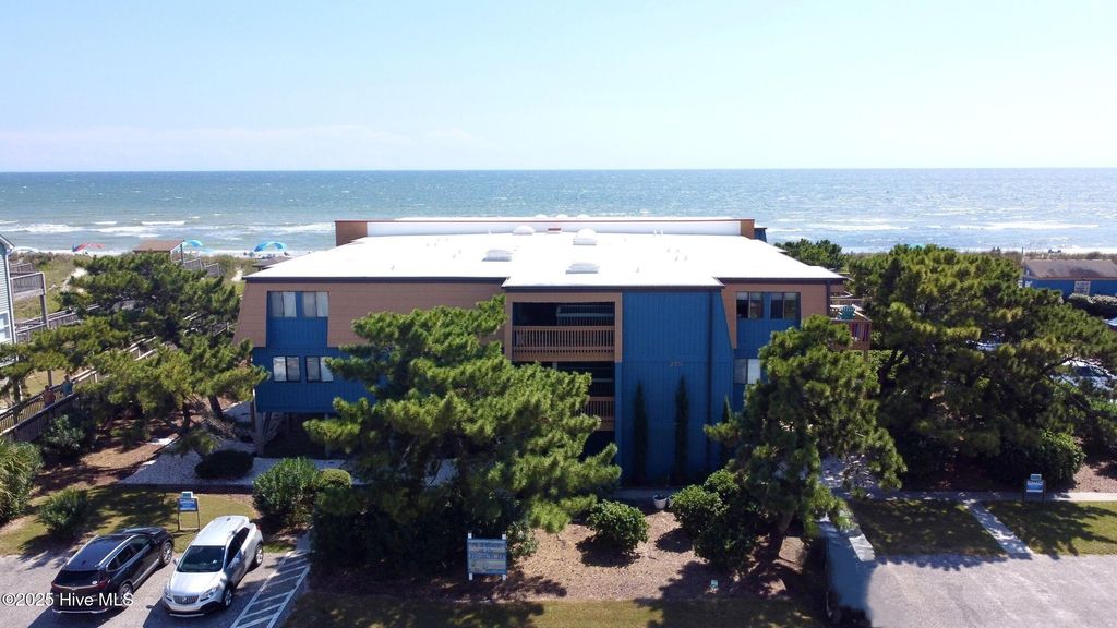 Photo of 275 W First Street # 1e, Ocean Isle Beach, NC 28469 (MLS # 100532180)