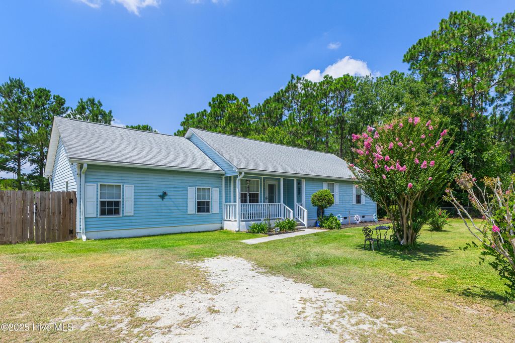 Photo of 410 Harper Lake Drive, Southport, NC 28461 (MLS # 100520443)