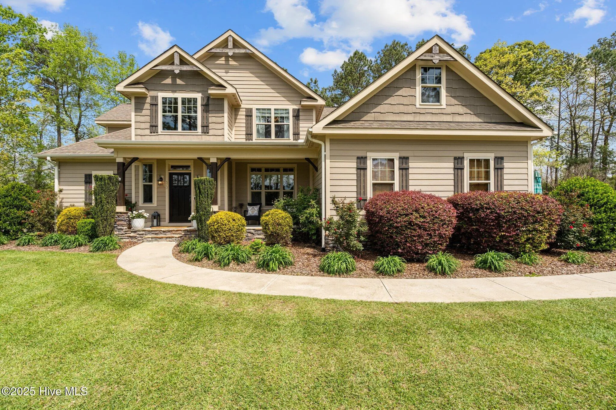 Whispering Pines, North Carolina 28327, United States, 4 Bedrooms Bedrooms, ,4 BathroomsBathrooms,Residential,Pending,107435