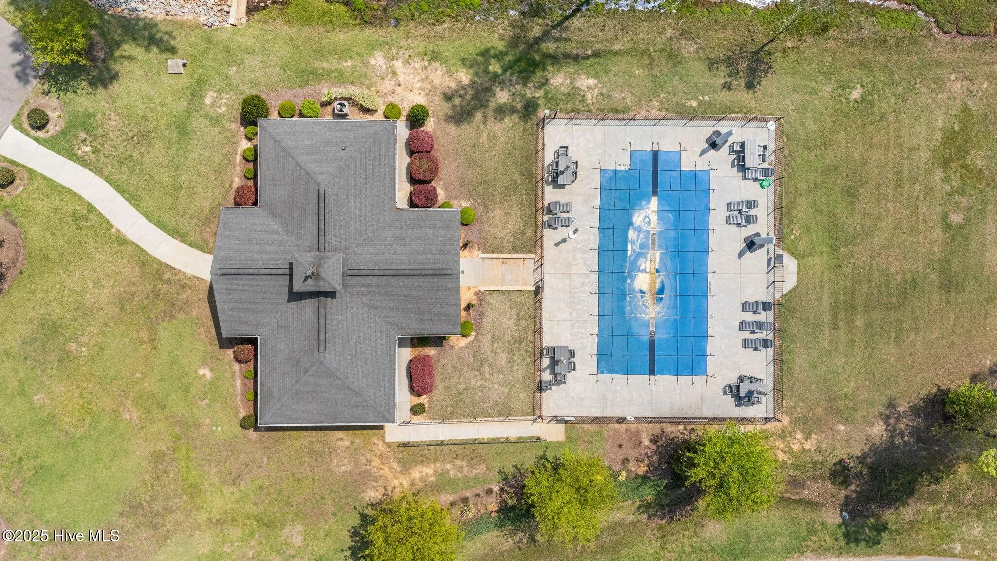 Whispering Pines, North Carolina 28327, United States, 4 Bedrooms Bedrooms, ,4 BathroomsBathrooms,Residential,Pending,107435