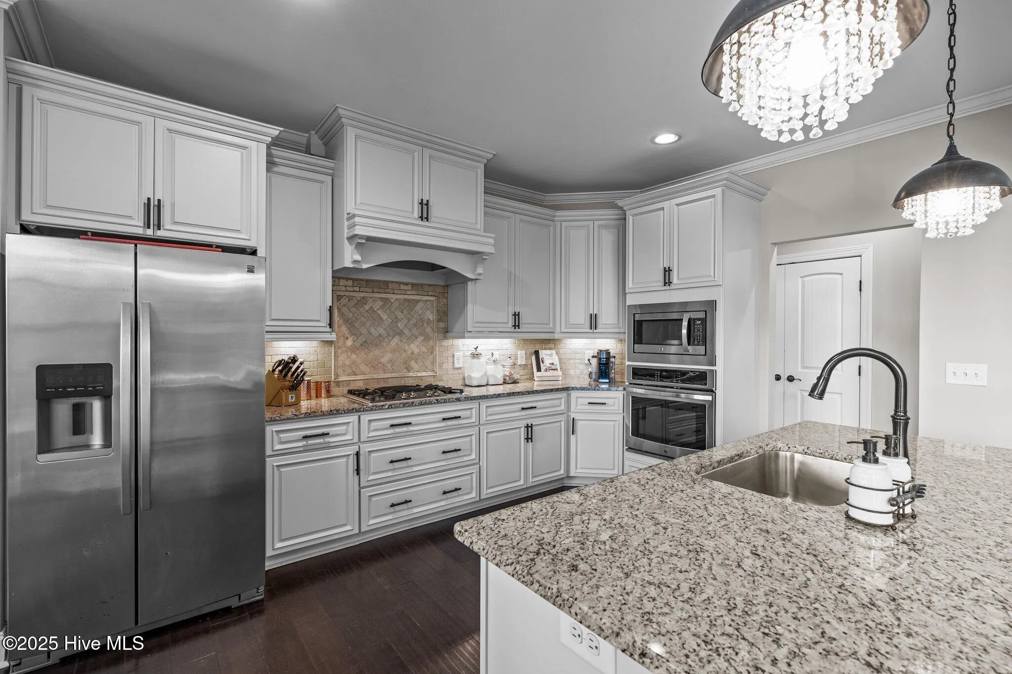 Whispering Pines, North Carolina 28327, United States, 4 Bedrooms Bedrooms, ,4 BathroomsBathrooms,Residential,Pending,107435