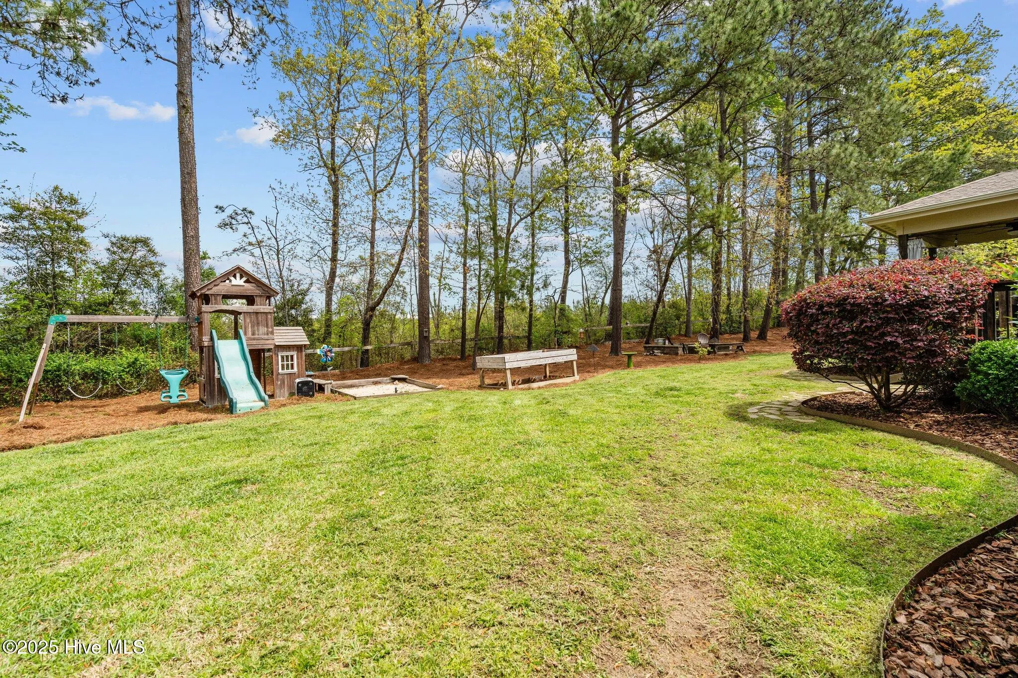 Whispering Pines, North Carolina 28327, United States, 4 Bedrooms Bedrooms, ,4 BathroomsBathrooms,Residential,Pending,107435