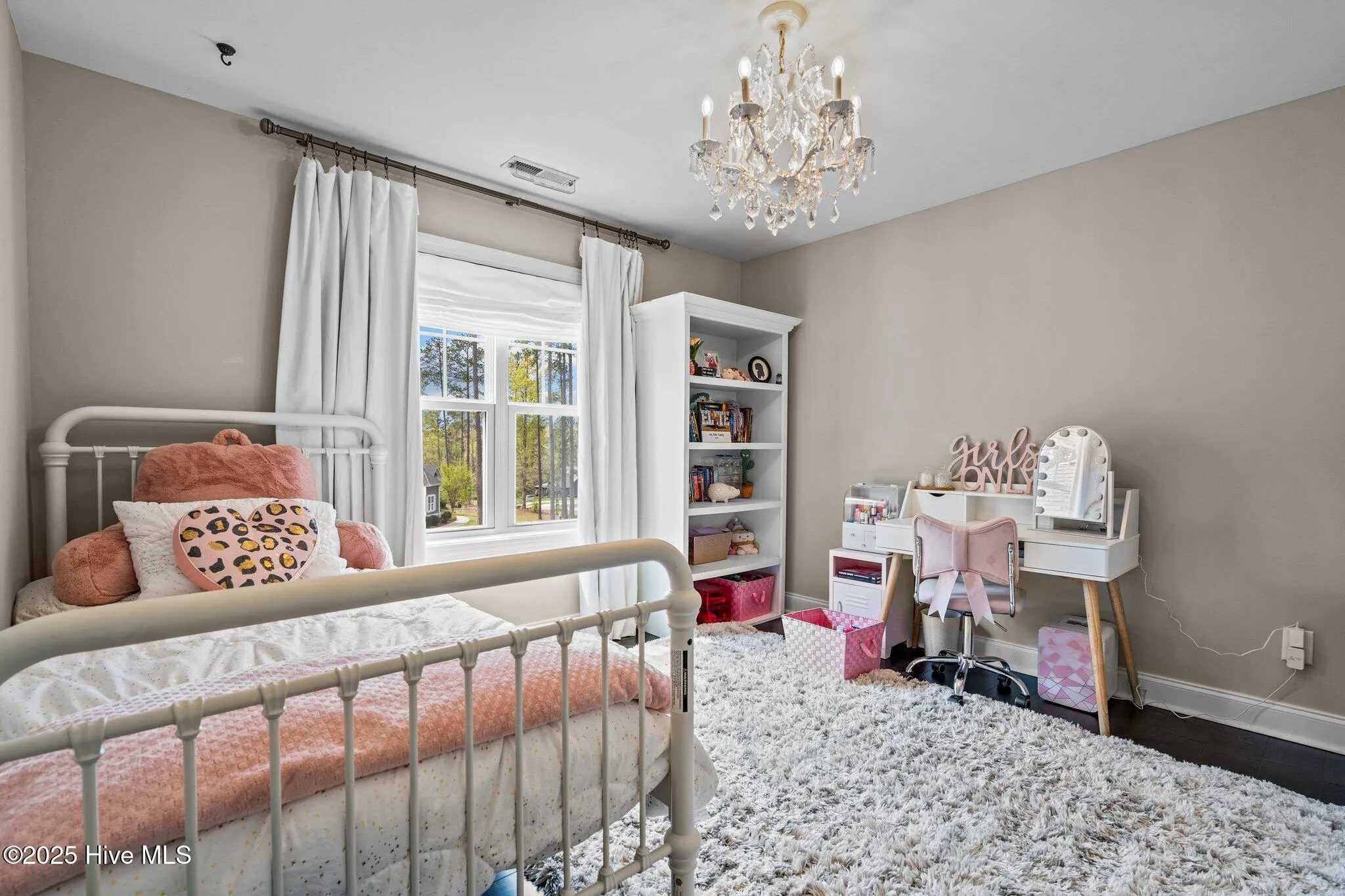 Whispering Pines, North Carolina 28327, United States, 4 Bedrooms Bedrooms, ,4 BathroomsBathrooms,Residential,Pending,107435