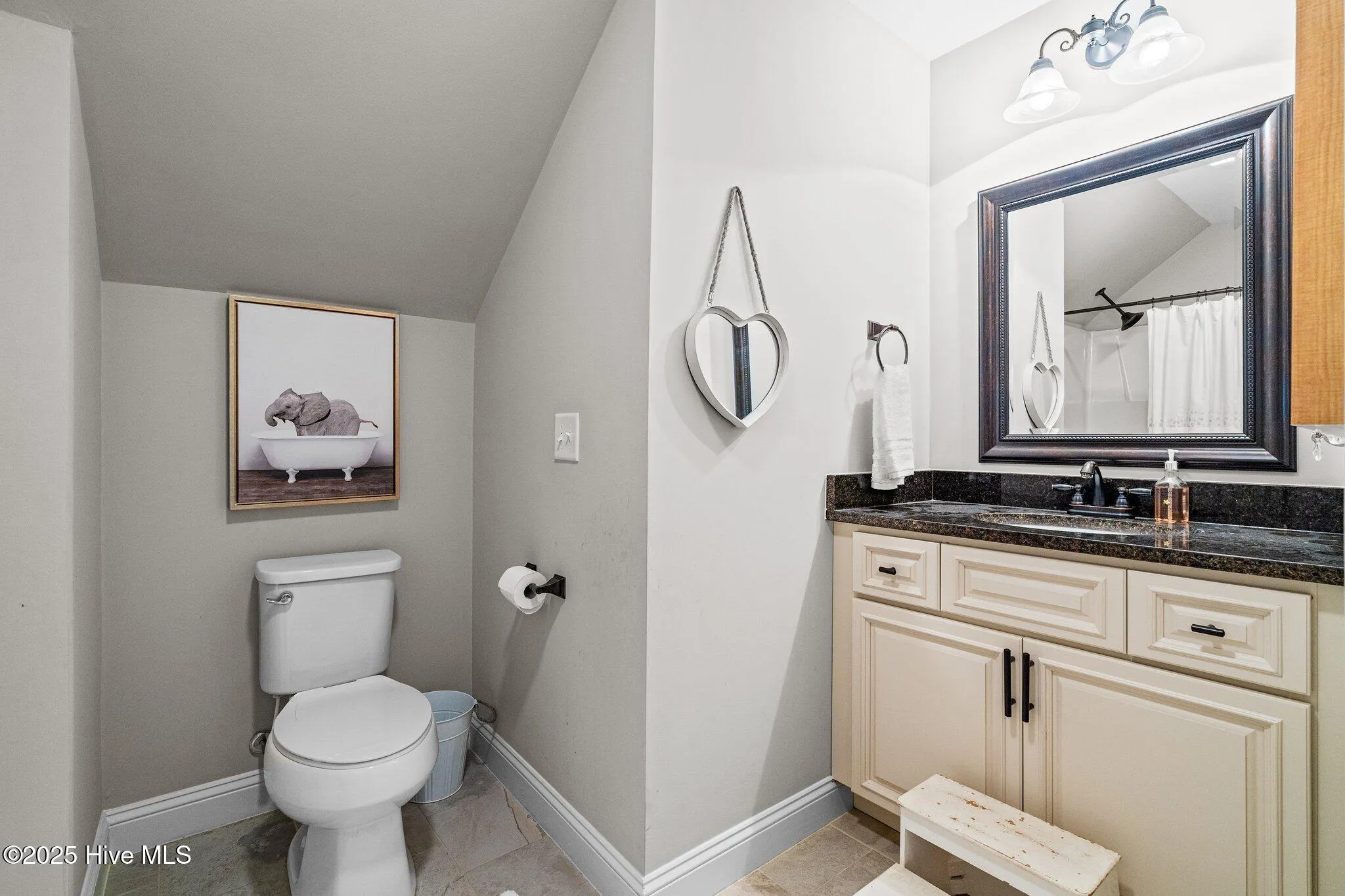 Whispering Pines, North Carolina 28327, United States, 4 Bedrooms Bedrooms, ,4 BathroomsBathrooms,Residential,Pending,107435