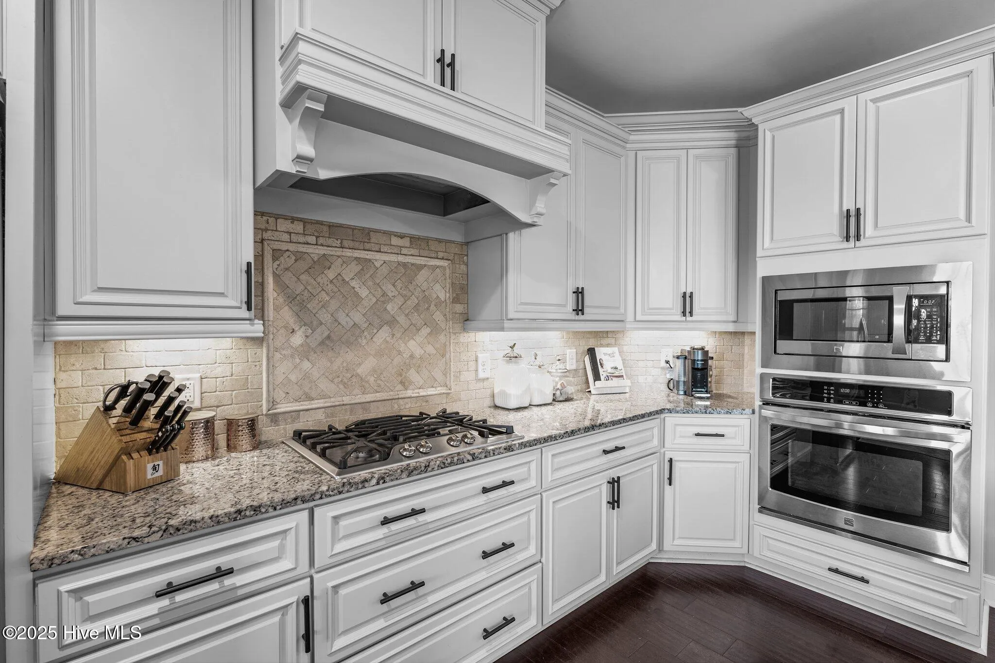 Whispering Pines, North Carolina 28327, United States, 4 Bedrooms Bedrooms, ,4 BathroomsBathrooms,Residential,Pending,107435