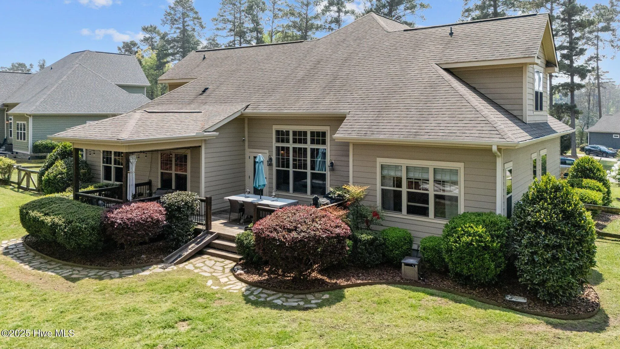Whispering Pines, North Carolina 28327, United States, 4 Bedrooms Bedrooms, ,4 BathroomsBathrooms,Residential,Pending,107435
