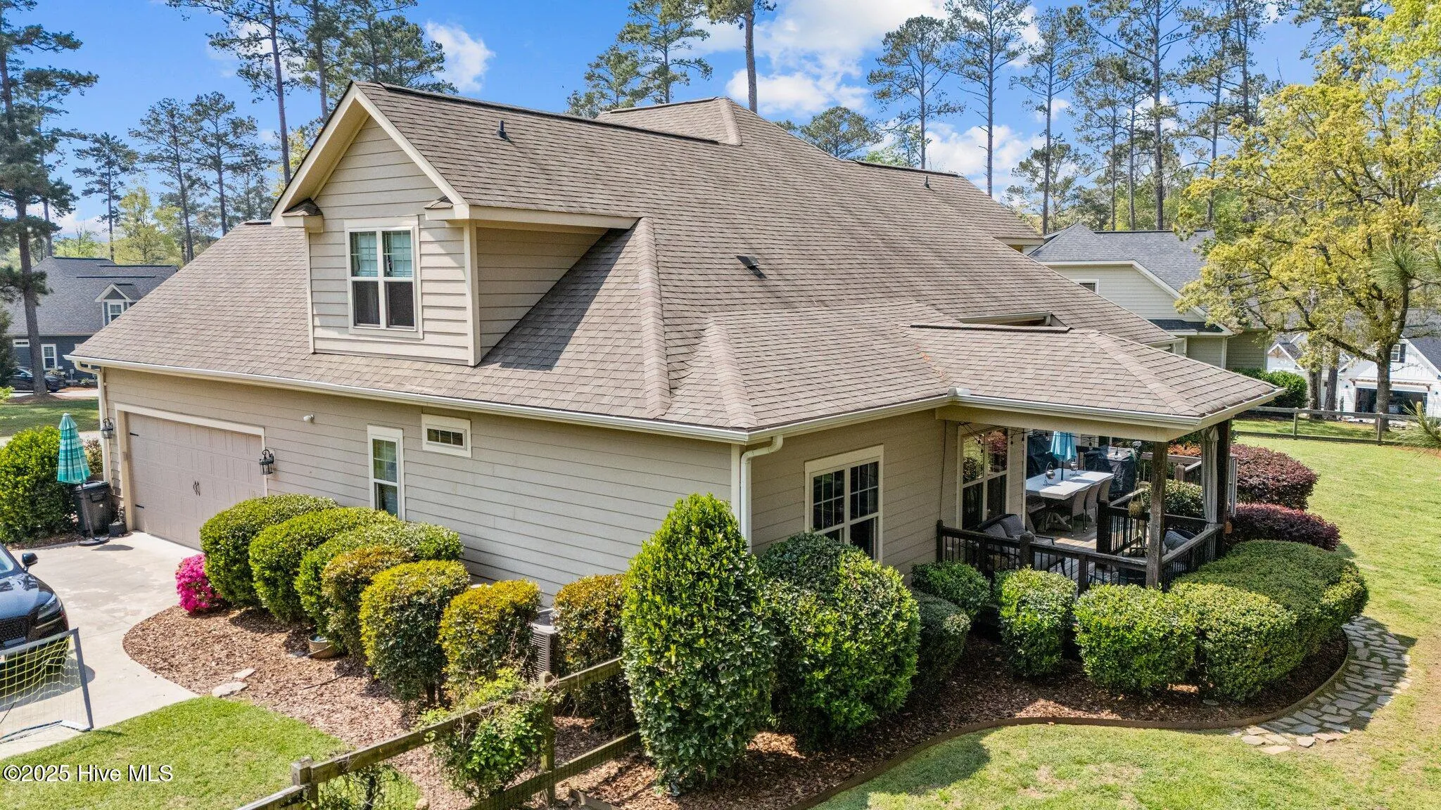 Whispering Pines, North Carolina 28327, United States, 4 Bedrooms Bedrooms, ,4 BathroomsBathrooms,Residential,Pending,107435