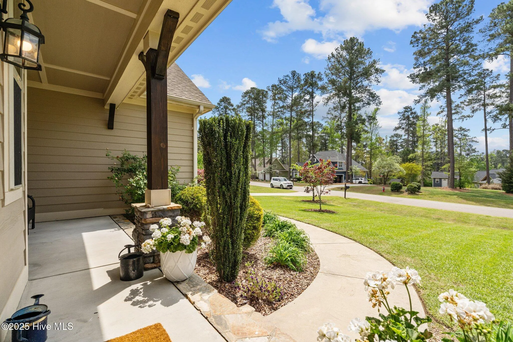 Whispering Pines, North Carolina 28327, United States, 4 Bedrooms Bedrooms, ,4 BathroomsBathrooms,Residential,Pending,107435