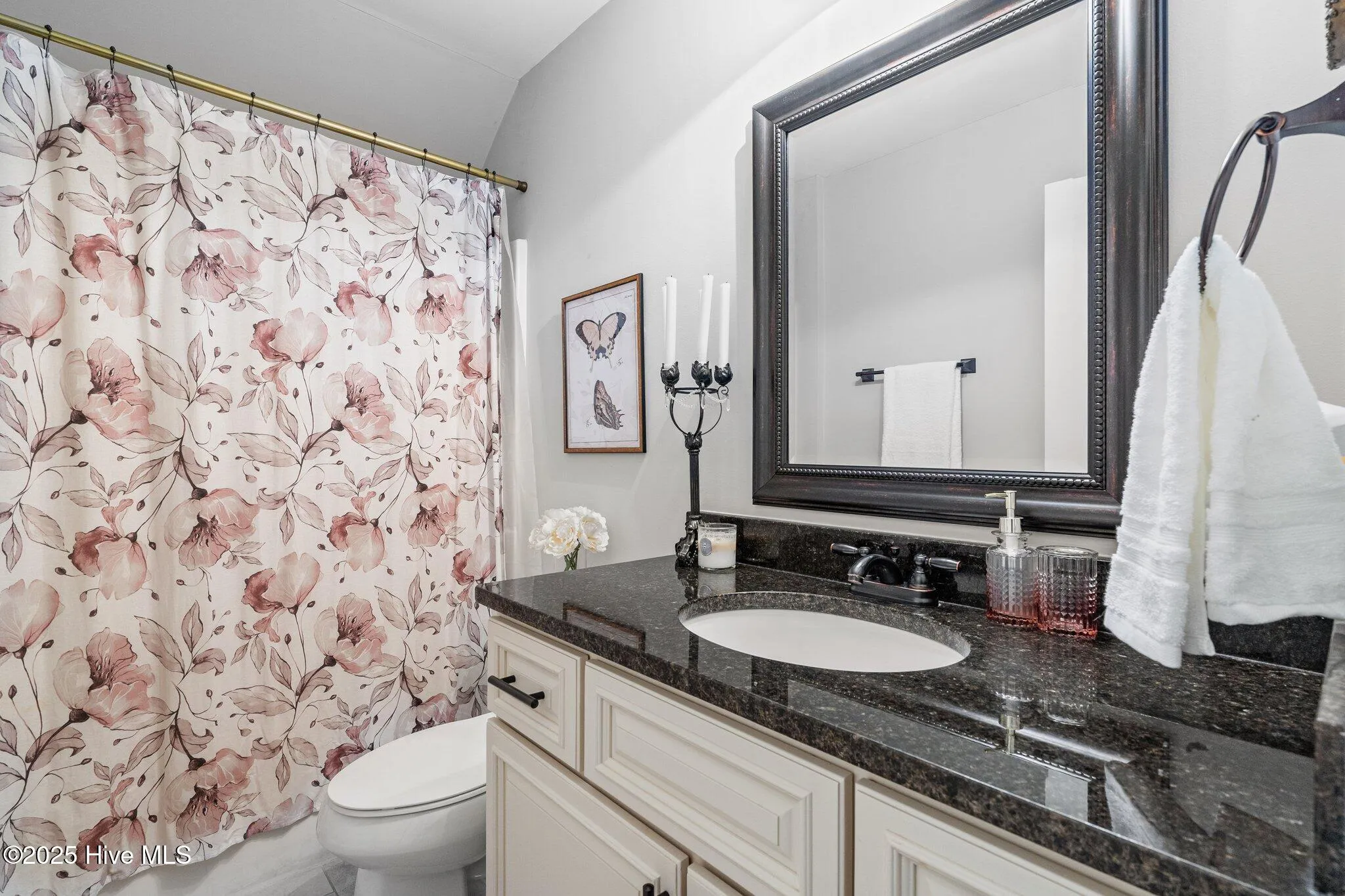 Whispering Pines, North Carolina 28327, United States, 4 Bedrooms Bedrooms, ,4 BathroomsBathrooms,Residential,Pending,107435