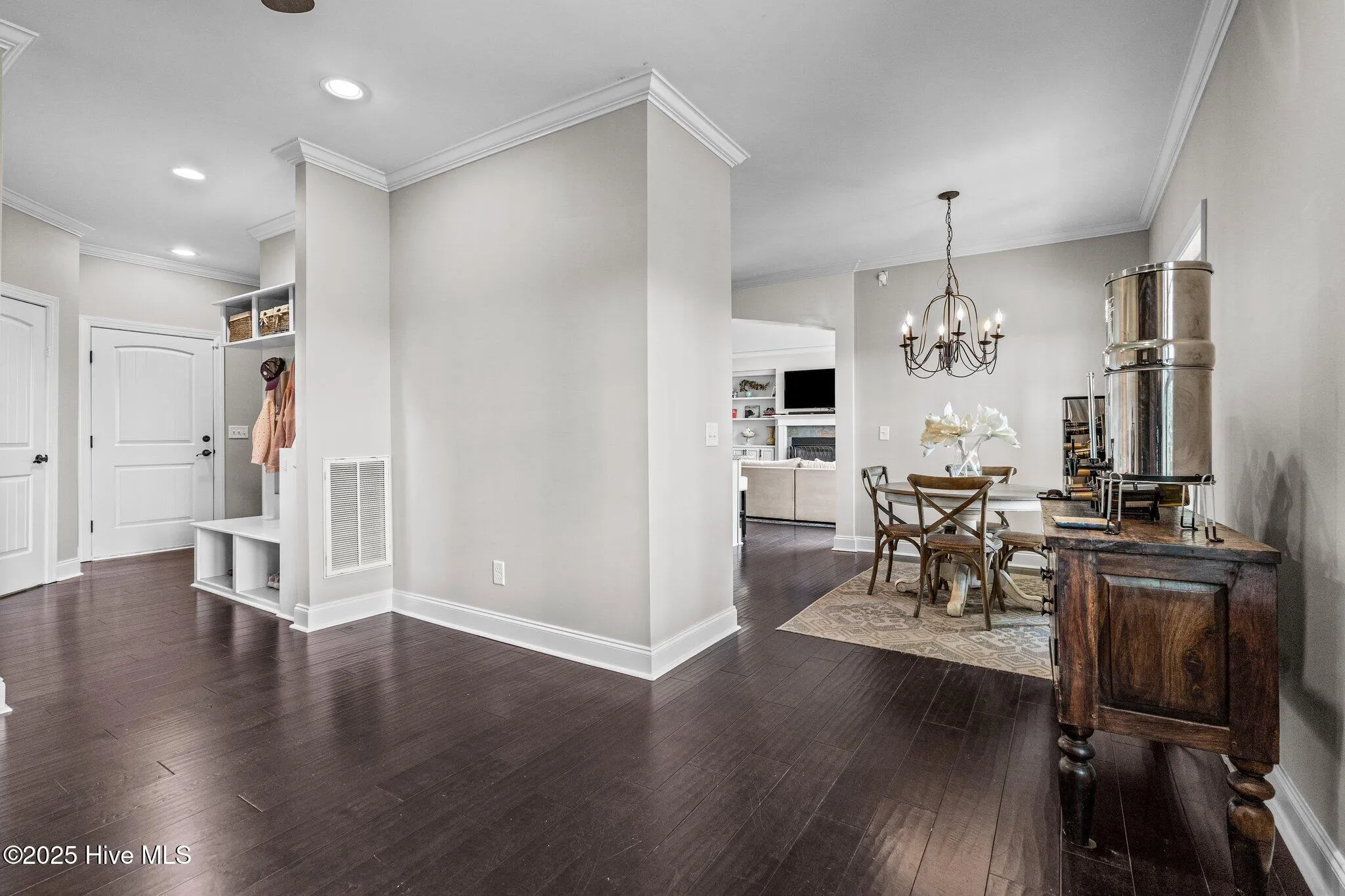 Whispering Pines, North Carolina 28327, United States, 4 Bedrooms Bedrooms, ,4 BathroomsBathrooms,Residential,Pending,107435