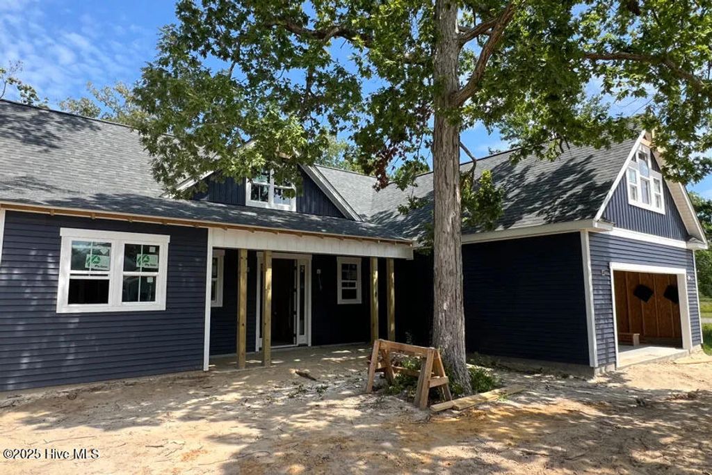 Photo of 664 Squirrel Run Dr SW, Supply, NC 28462 (MLS # 100516637)