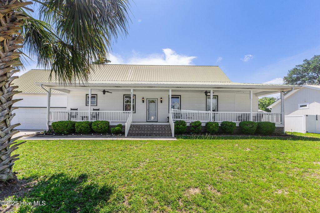 Photo of 321 NE 60th Street, Oak Island, NC 28465 (MLS # 100536488)