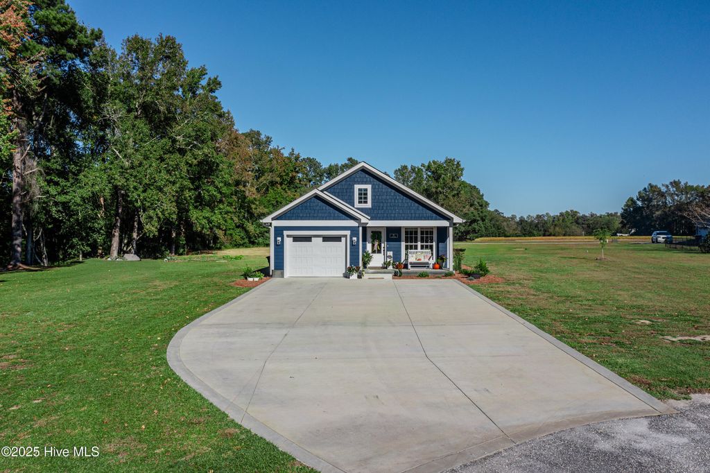 Photo of 72 Slade Drive, Whiteville, NC 28472 (MLS # 100538251)
