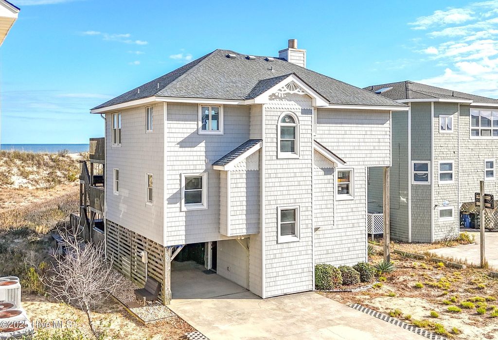 Photo of 721 Crown Point Circle, Corolla, NC 27927 (MLS # 100542579)