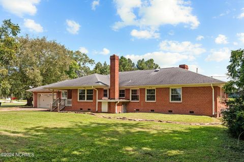 A home in Walstonburg