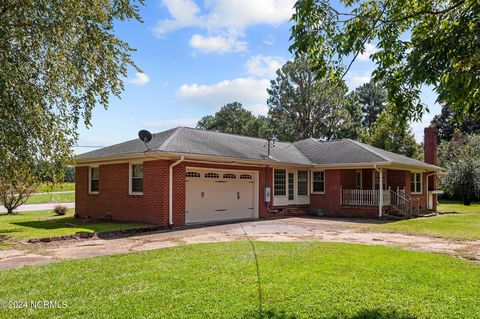 A home in Walstonburg