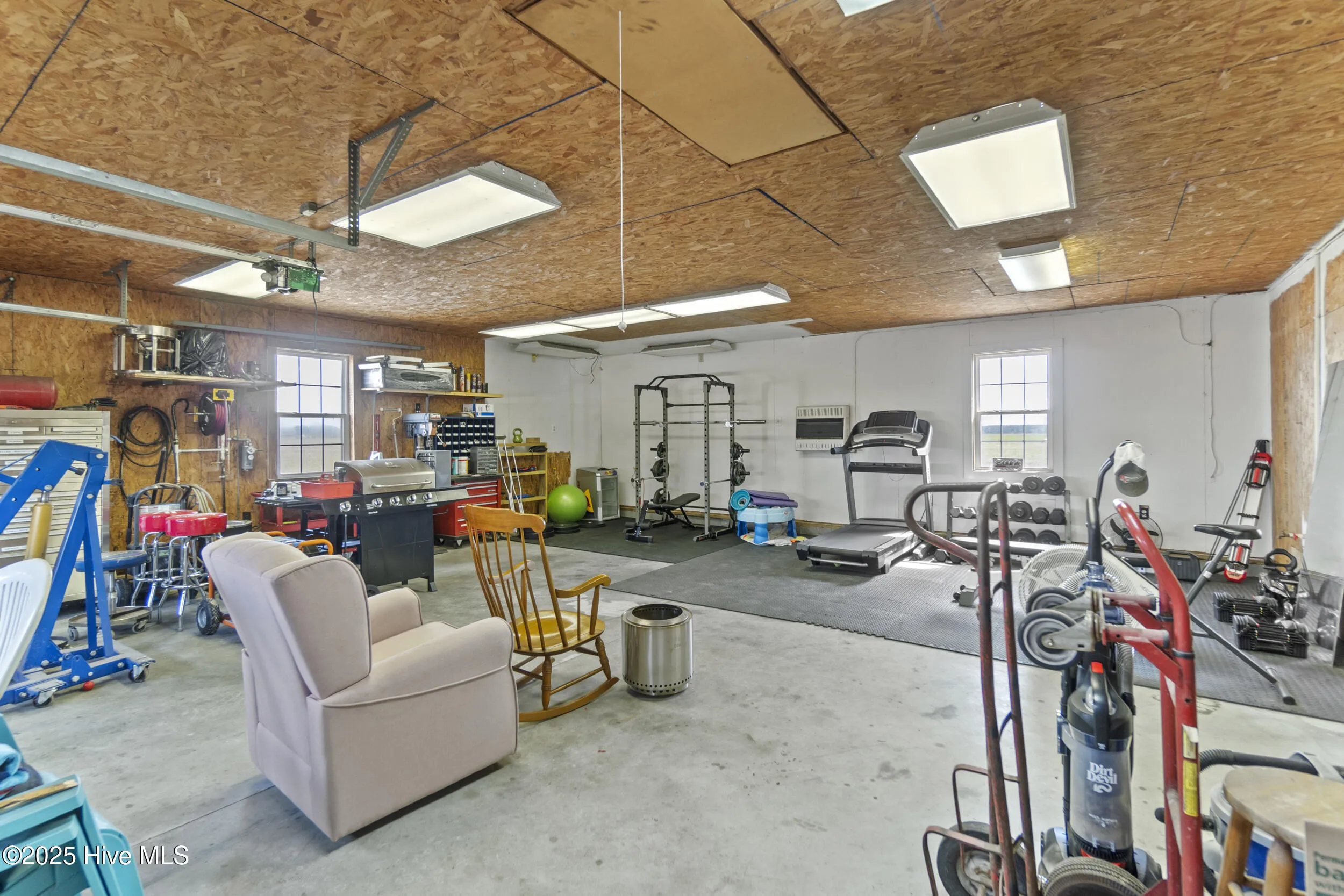 Hertford, North Carolina 27944, United States, 3 Bedrooms Bedrooms, ,3 BathroomsBathrooms,Residential,Pending,83683