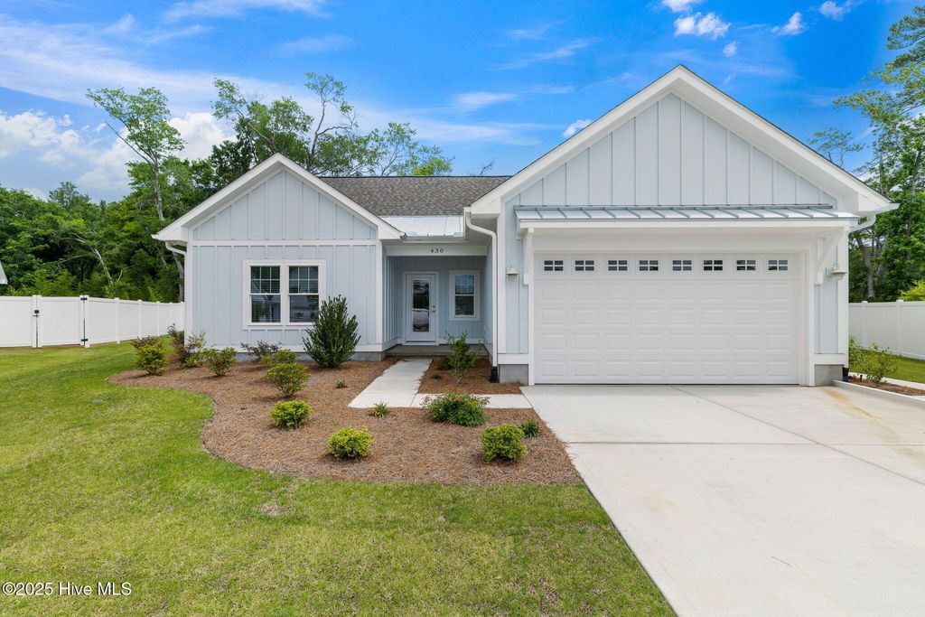 Photo of 430 Raven Glen Drive, Southport, NC 28461 (MLS # 100479580)