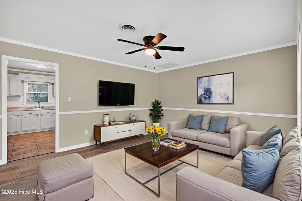 Photo of 438 Kenwood Drive, Jacksonville, NC 28540 (MLS # 100530421)