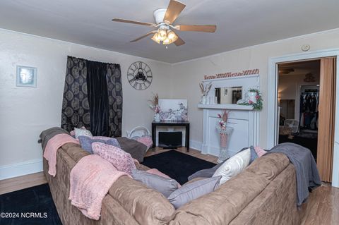 Quadruplex in Goldsboro NC 305 & 307 Leslie Street 1.jpg