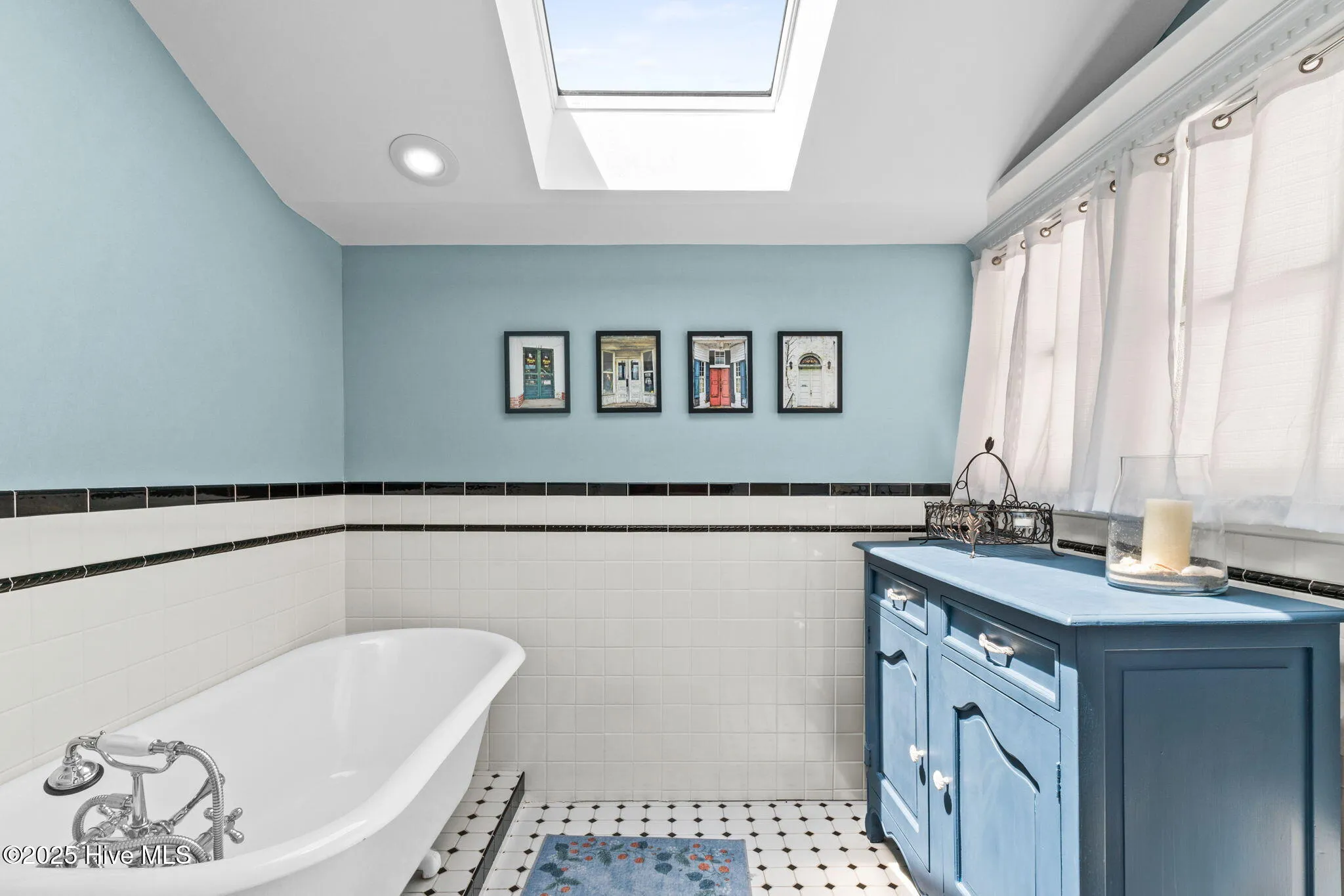 Southport, North Carolina 28461, United States, 4 Bedrooms Bedrooms, ,2 BathroomsBathrooms,Residential,Pending,183275