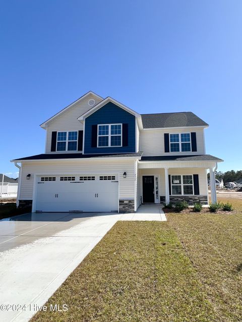 A home in Sneads Ferry