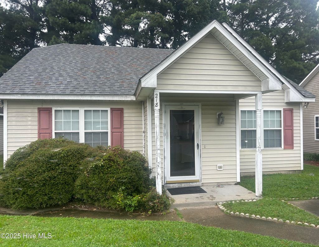 Photo of 218 Old Oak Road, Elizabeth City, NC 27909 (MLS # 100536690)