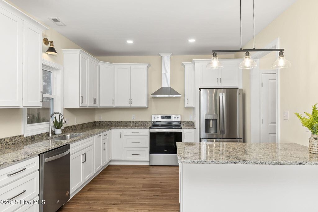 Photo of 110 Beaufort Walk, Beaufort, NC 28516 (MLS # 100498762)
