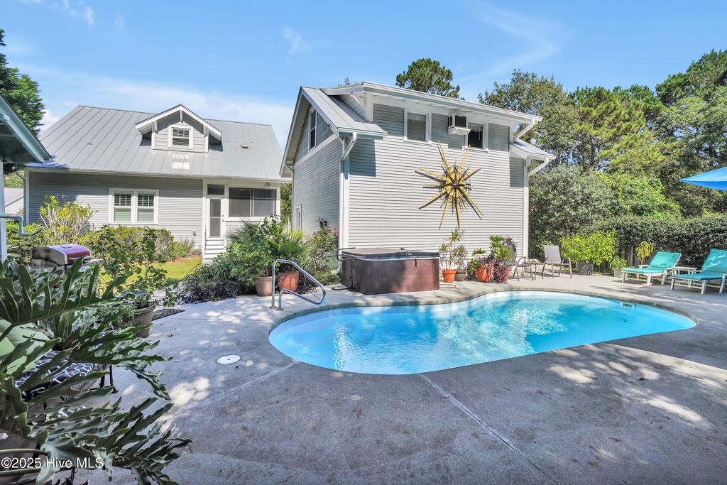 Photo of 4922 Woods Edge Road, Wilmington, NC 28409 (MLS # 100535392)