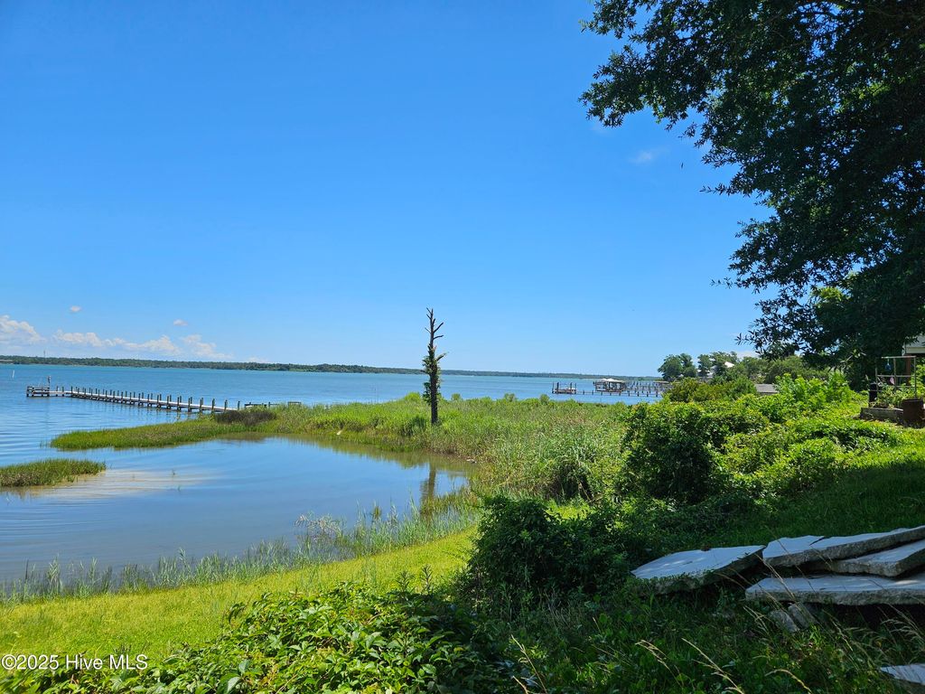 Photo of 139 Hall Point Road, Sneads Ferry, NC 28460 (MLS # 100517737)