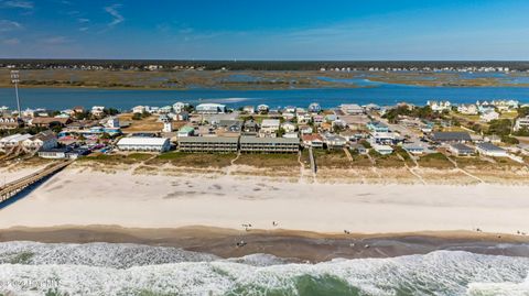 A home in Topsail Beach