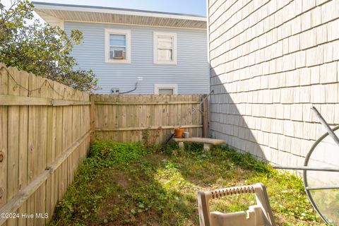 A home in Topsail Beach