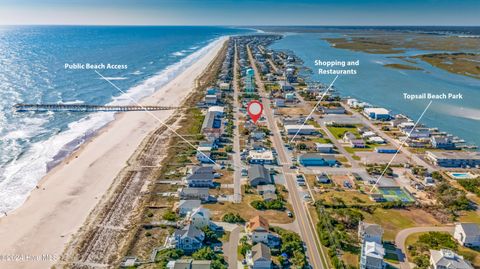 A home in Topsail Beach