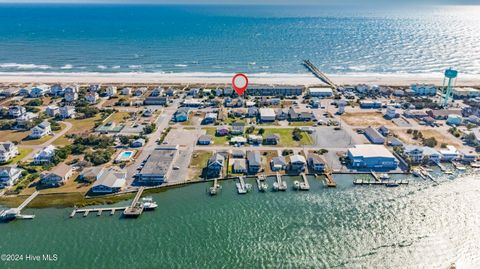 A home in Topsail Beach