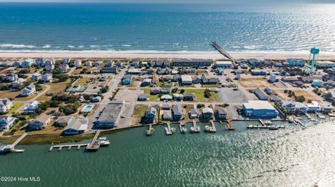 A home in Topsail Beach