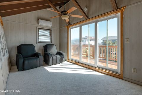 A home in Topsail Beach